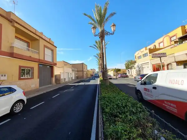Local en venda a C/ La Mojonera, Carretera Mojonera – Cortijos de Marín