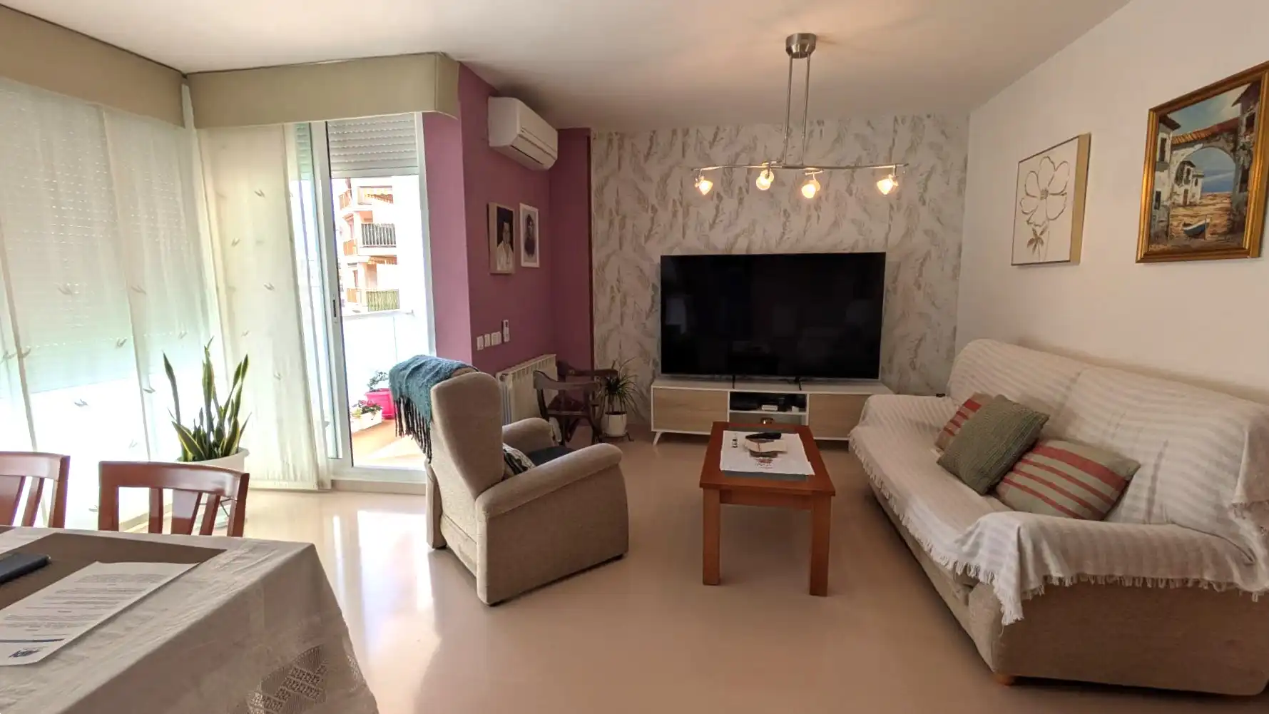 Sala de estar de Piso en venta en Torredembarra con Aire acondicionado, Calefacción y Balcón