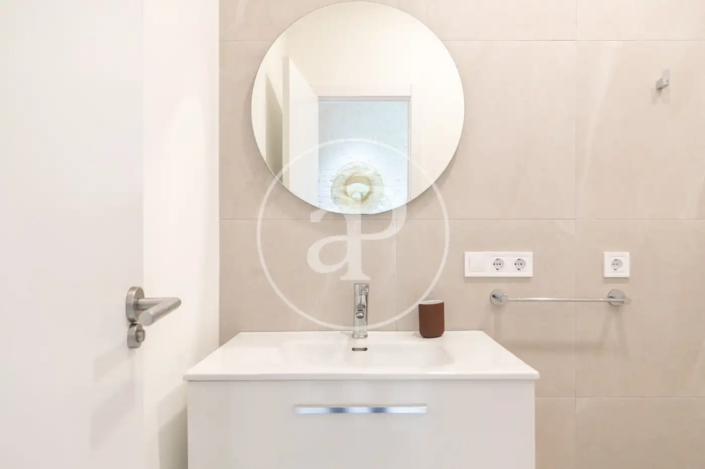 Baño de Piso en venta en Barcelona con Aire acondicionado, Calefacción y Amueblado
