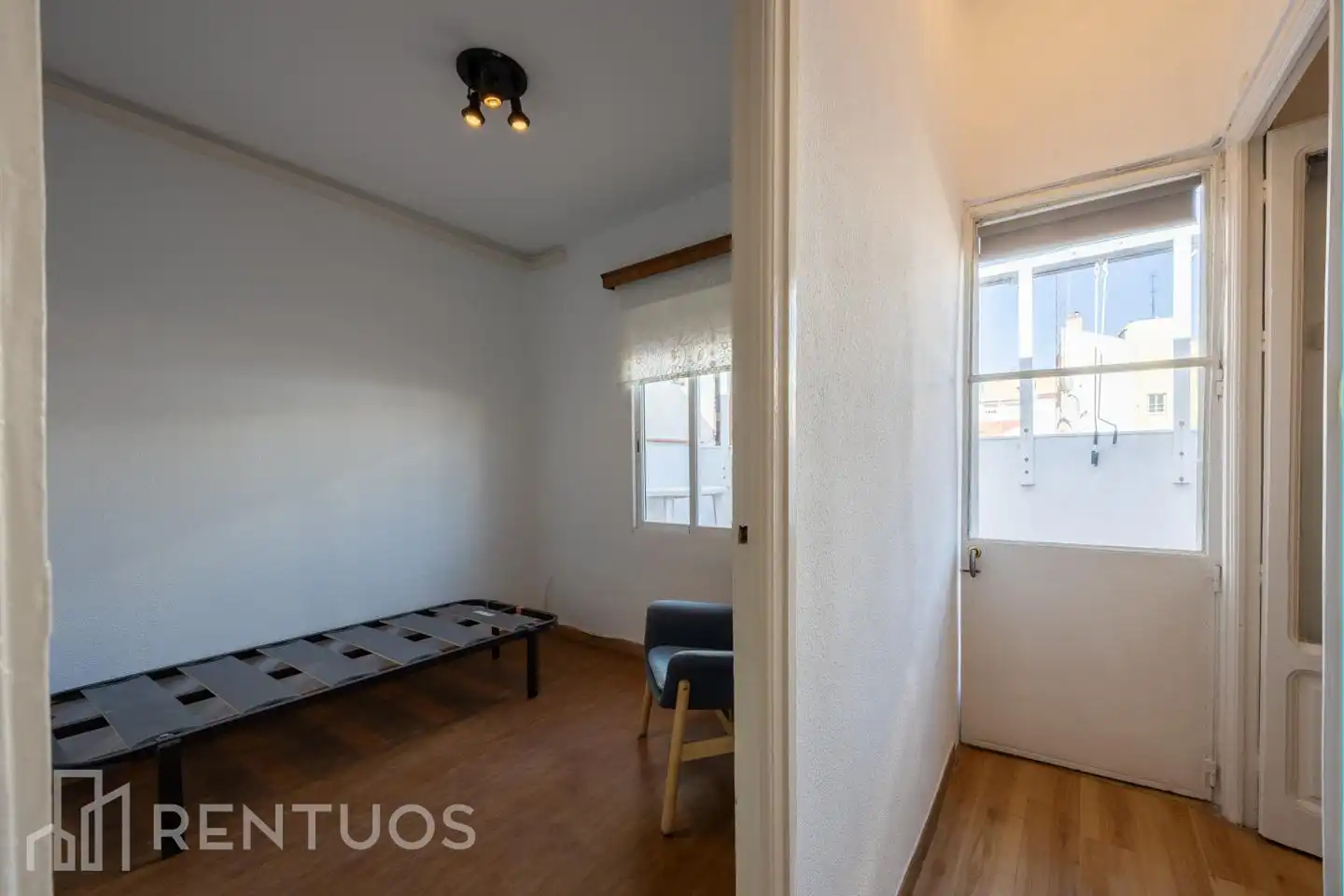 Bedroom of Attic for rent in Madrid  with Air Conditioner, Heating and Parquet flooring
