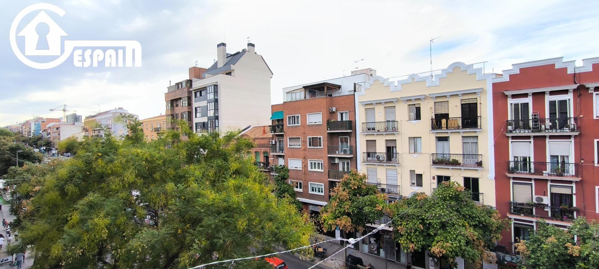 Vista exterior de Piso en venta en  Madrid Capital con Aire acondicionado, Calefacción y Balcón