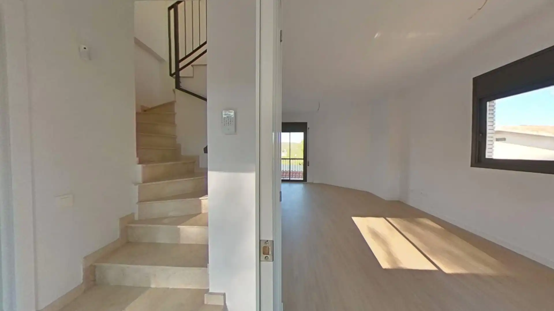 Single-family semi-detached for sale in La Pobla de Montornès    with Parquet flooring, Terrace and Oven