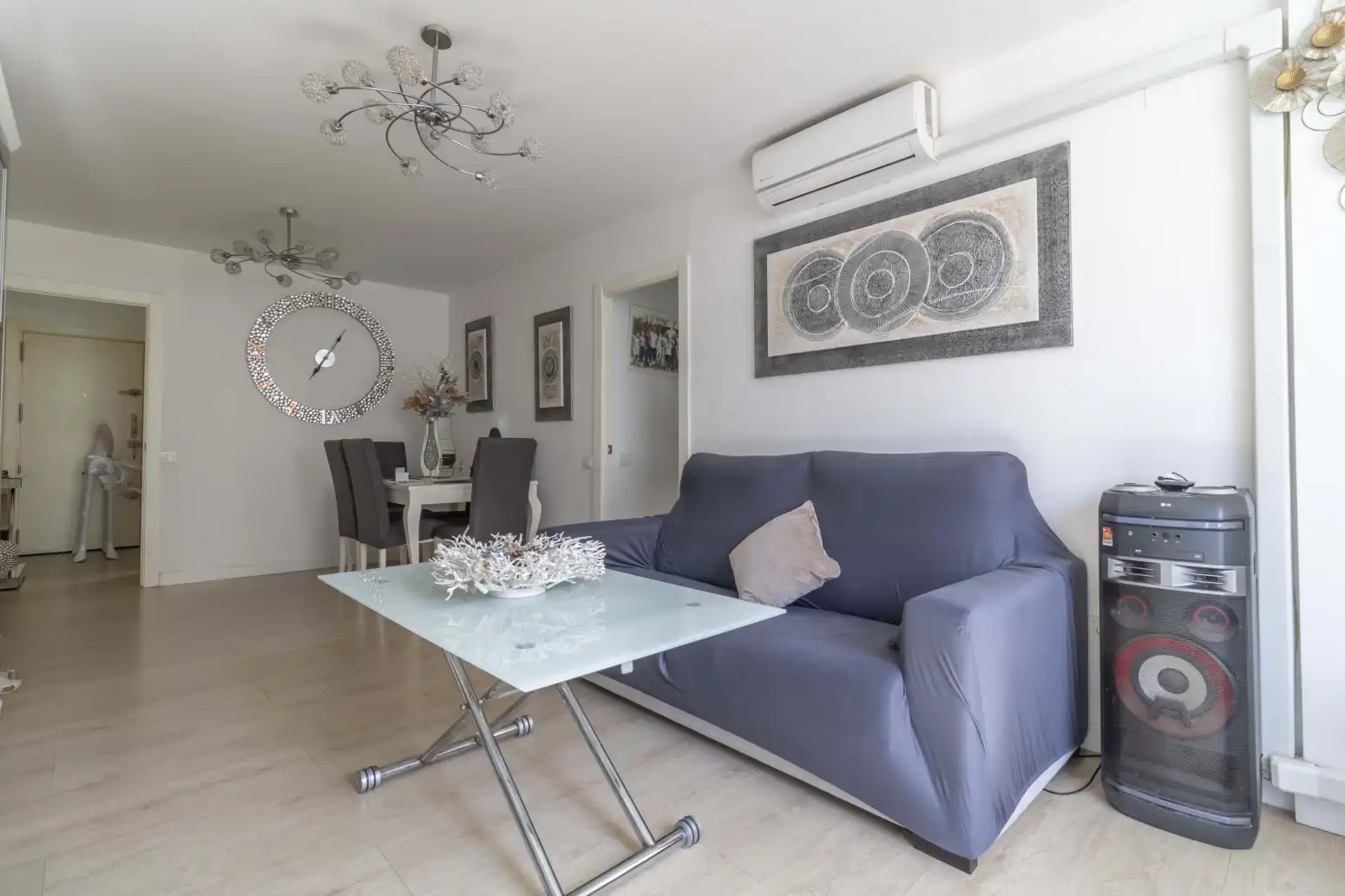 Sala de estar de Piso en venta en Sevilla con Aire acondicionado, Jardín privado y Piscina