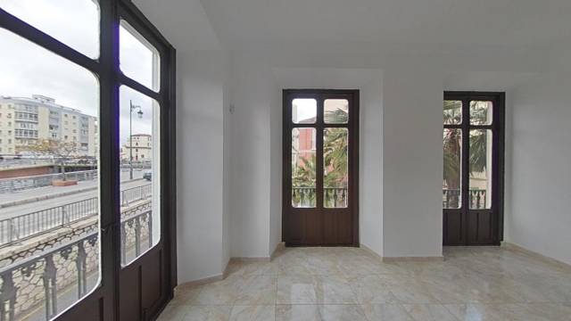 Piso en Venta en C/ Puerta Nueva   en Centro Histórico
