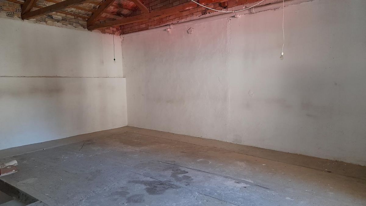 Local de alquiler en La Roda