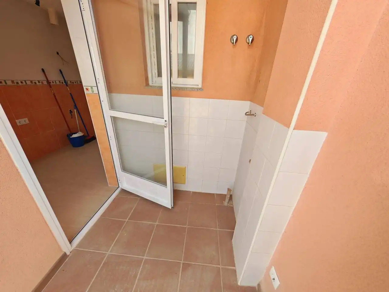 Baño de Piso en venta en Huétor Tájar con Aire acondicionado