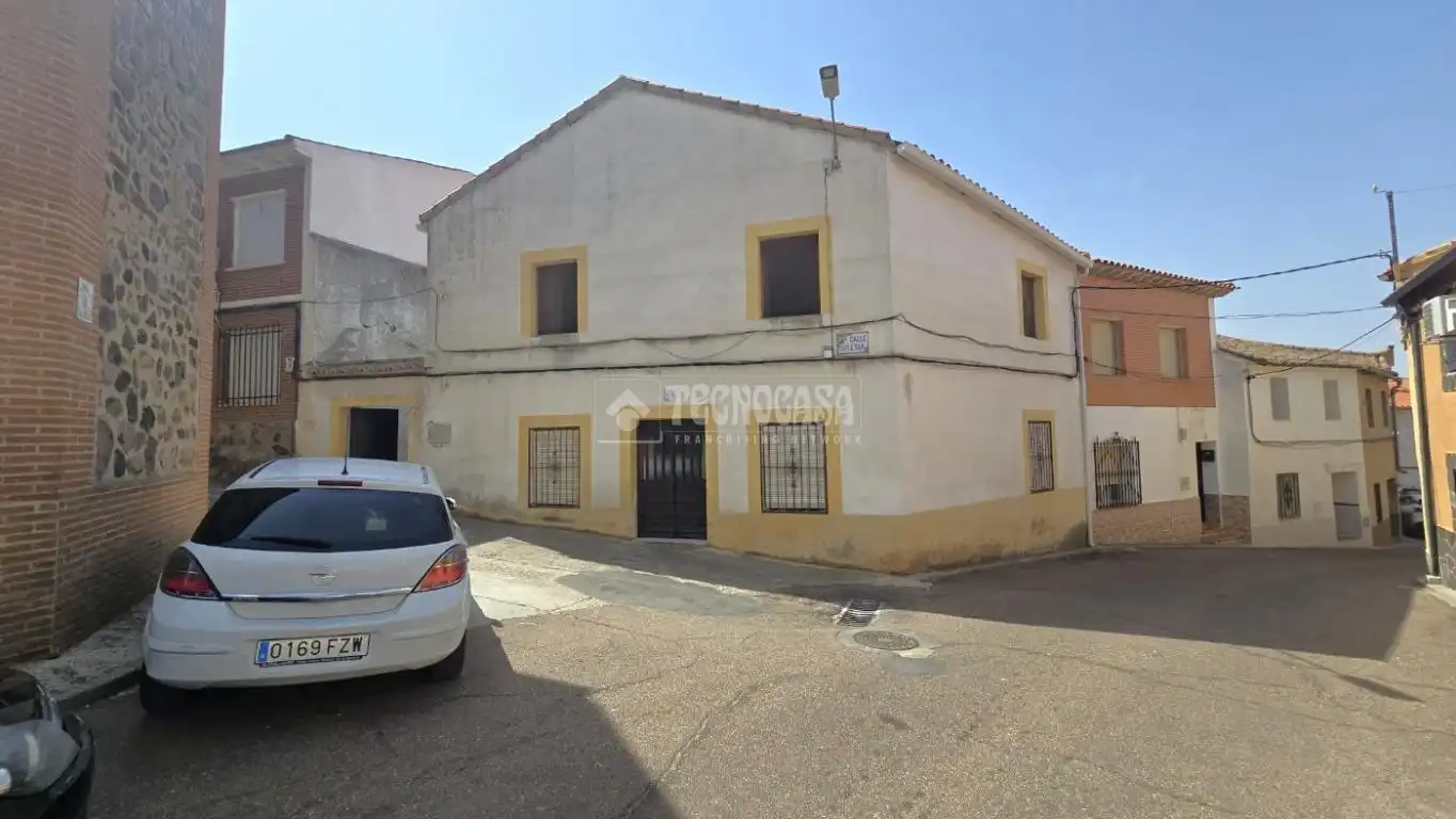 Exterior view of Country homes for sale in La Nava de Ricomalillo  with Air Conditioner and Private garden
