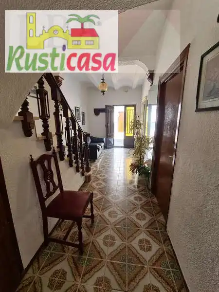 Casa con terraza en venta en Bailén, imagen 2