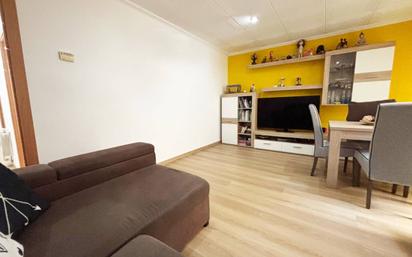 Living room of Flat for sale in Terrassa  with Heating and Parquet flooring