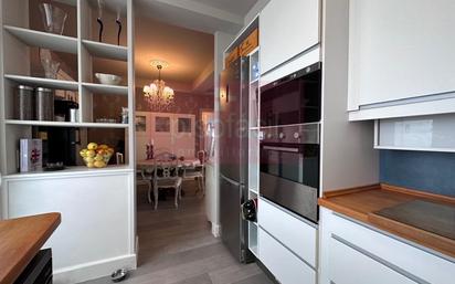 Kitchen of Flat for sale in Lugo Capital