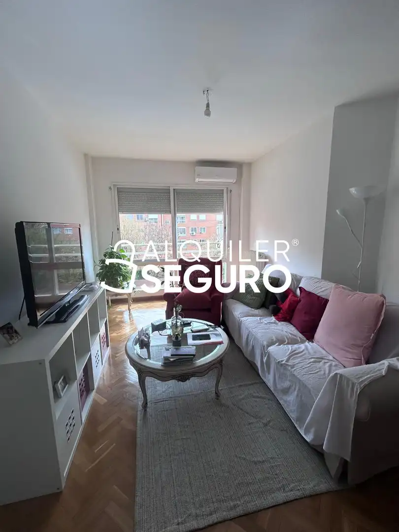 Piso de alquiler en Fernando Magallanes, Saucar - Zarzuela