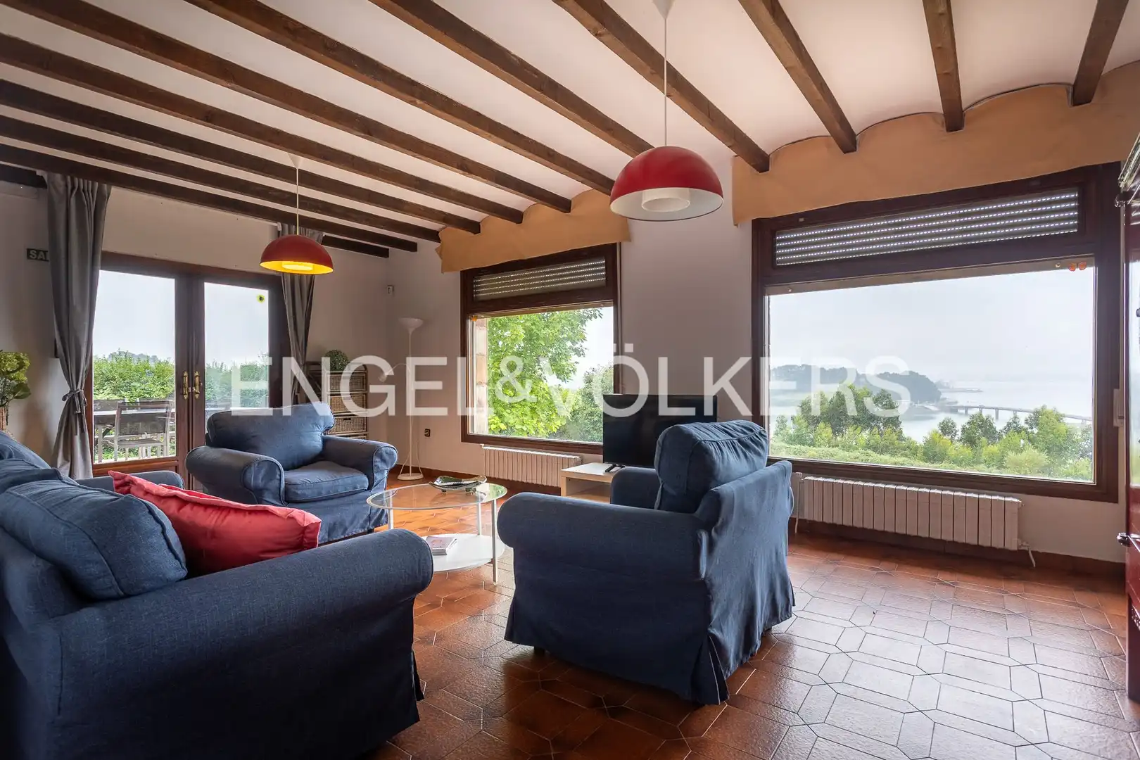 Sala de estar de Casa o chalet de alquiler en Ribamontán al Mar con Calefacción, Jardín privado y Se aceptan mascotas