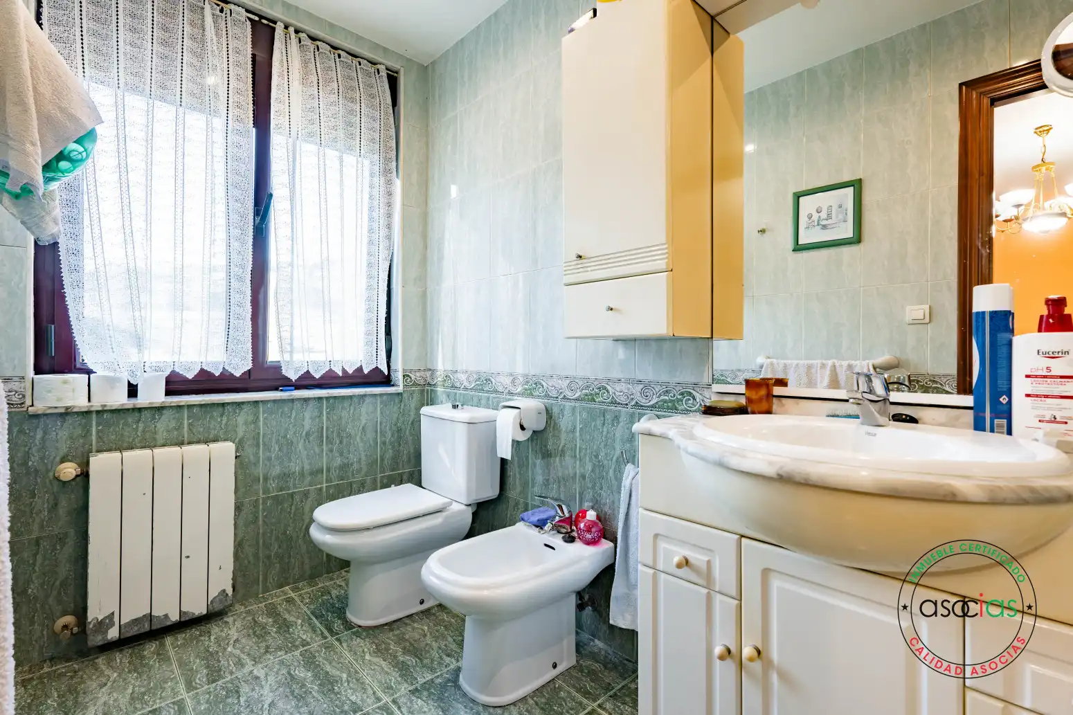 Baño de Casa o chalet en venta en Gijón  con Calefacción y Amueblado