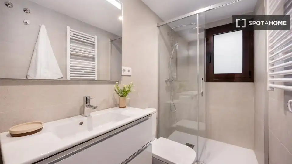 Flat with terrace to rent in Ciutat Vella, imagen 17