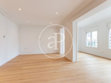 Wohnung mit Balkon zur Miete in Gran Via de les Corts Catalanes