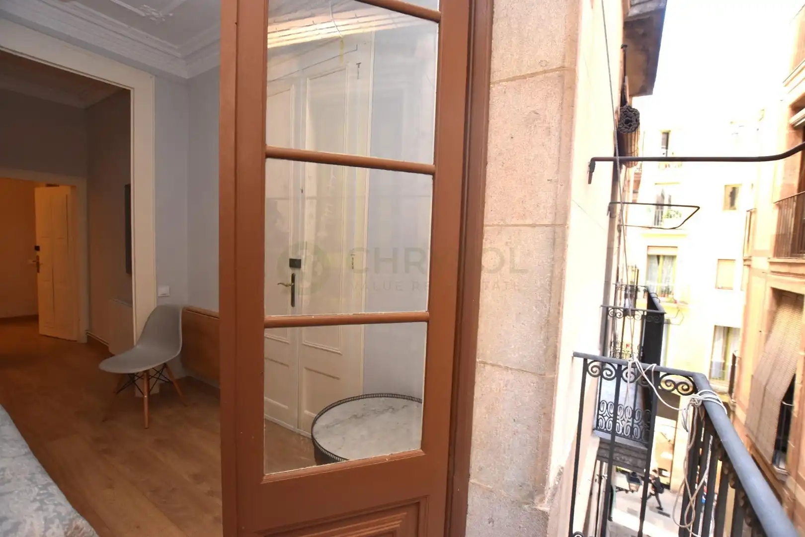Wohnung zum Verkauf in Barcelona mit Klimaanlage, Heizung und Parkett