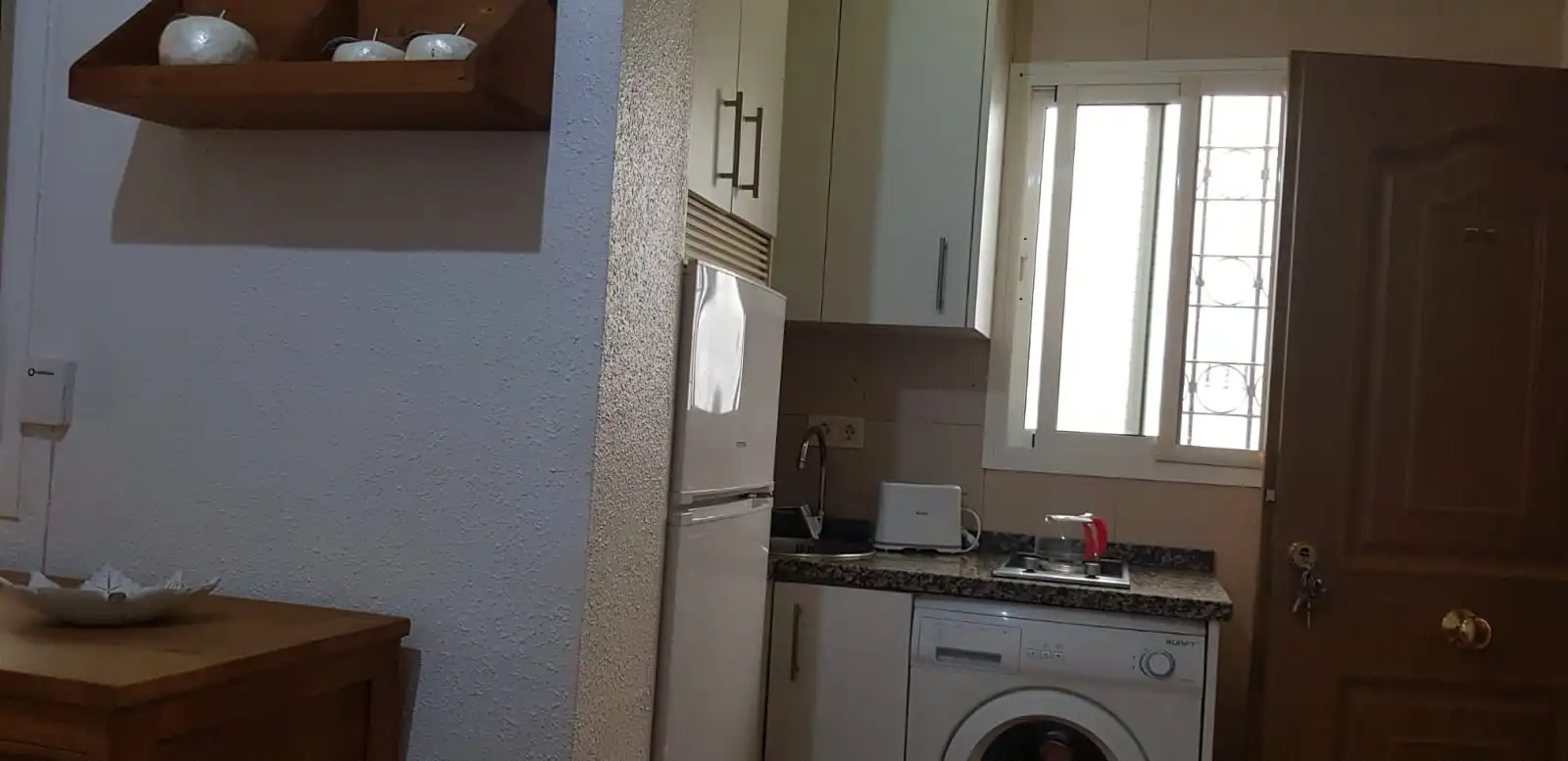 Cocina de Apartamento de alquiler en Málaga con Amueblado y Lavadora