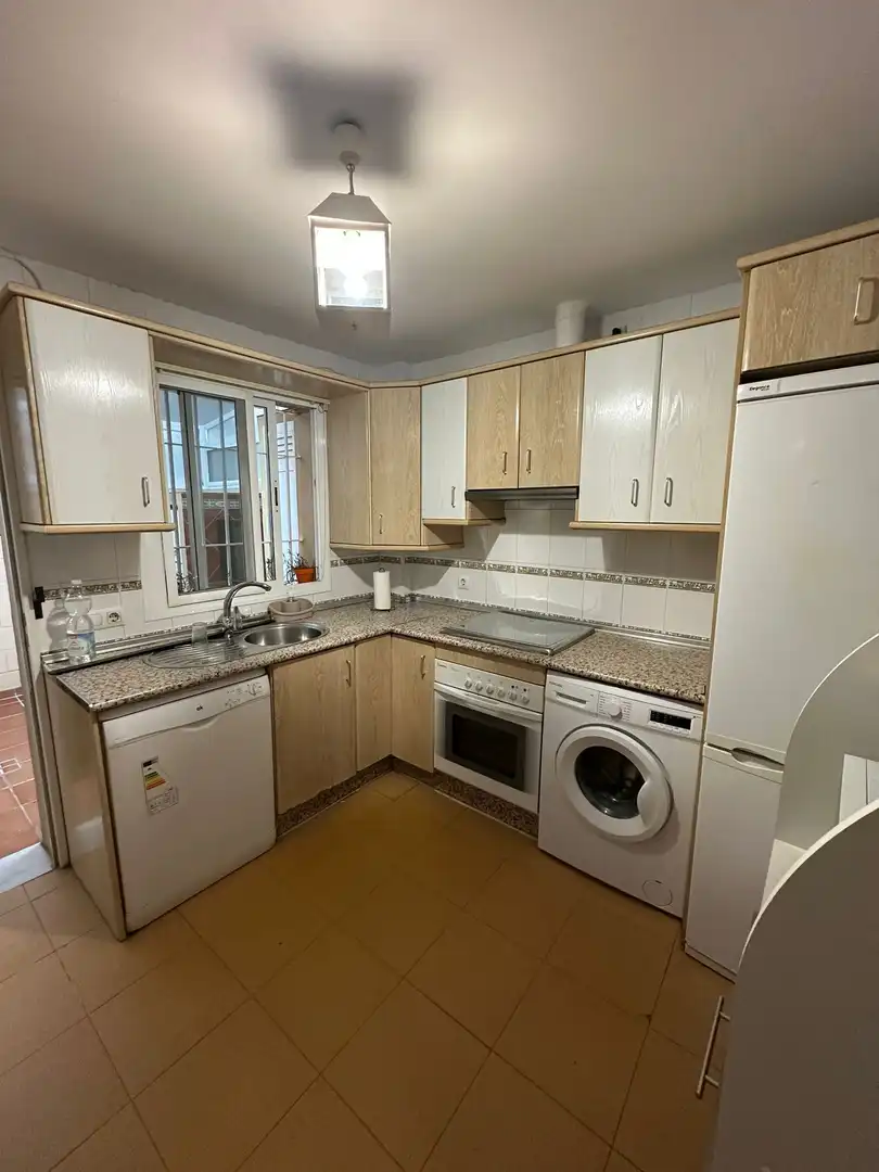 Kitchen of Detached homes for rent in Algeciras  with Furnished