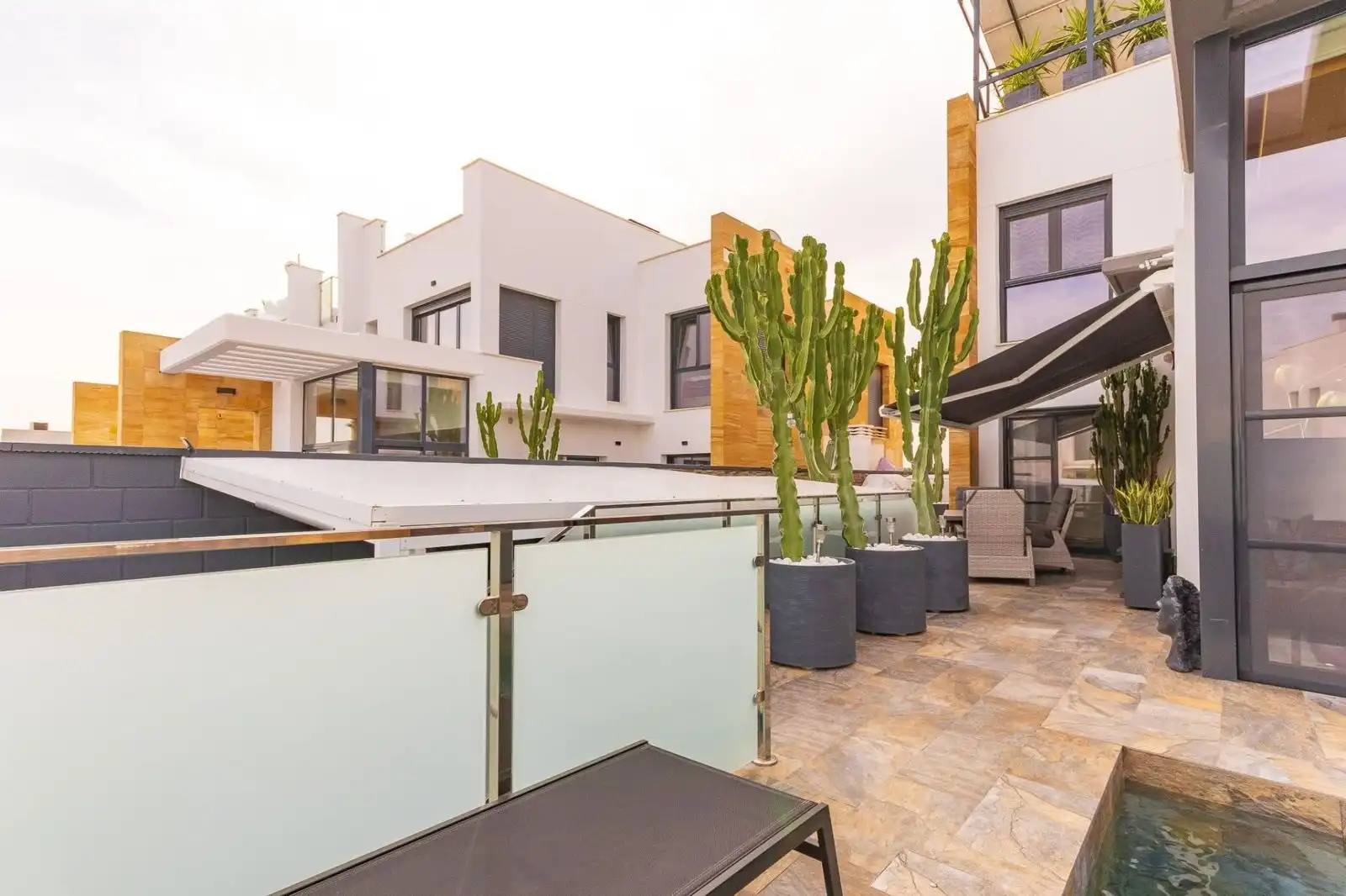 Villa mit Pool zum Verkauf in Lomas de Cabo Roig, imagen 3