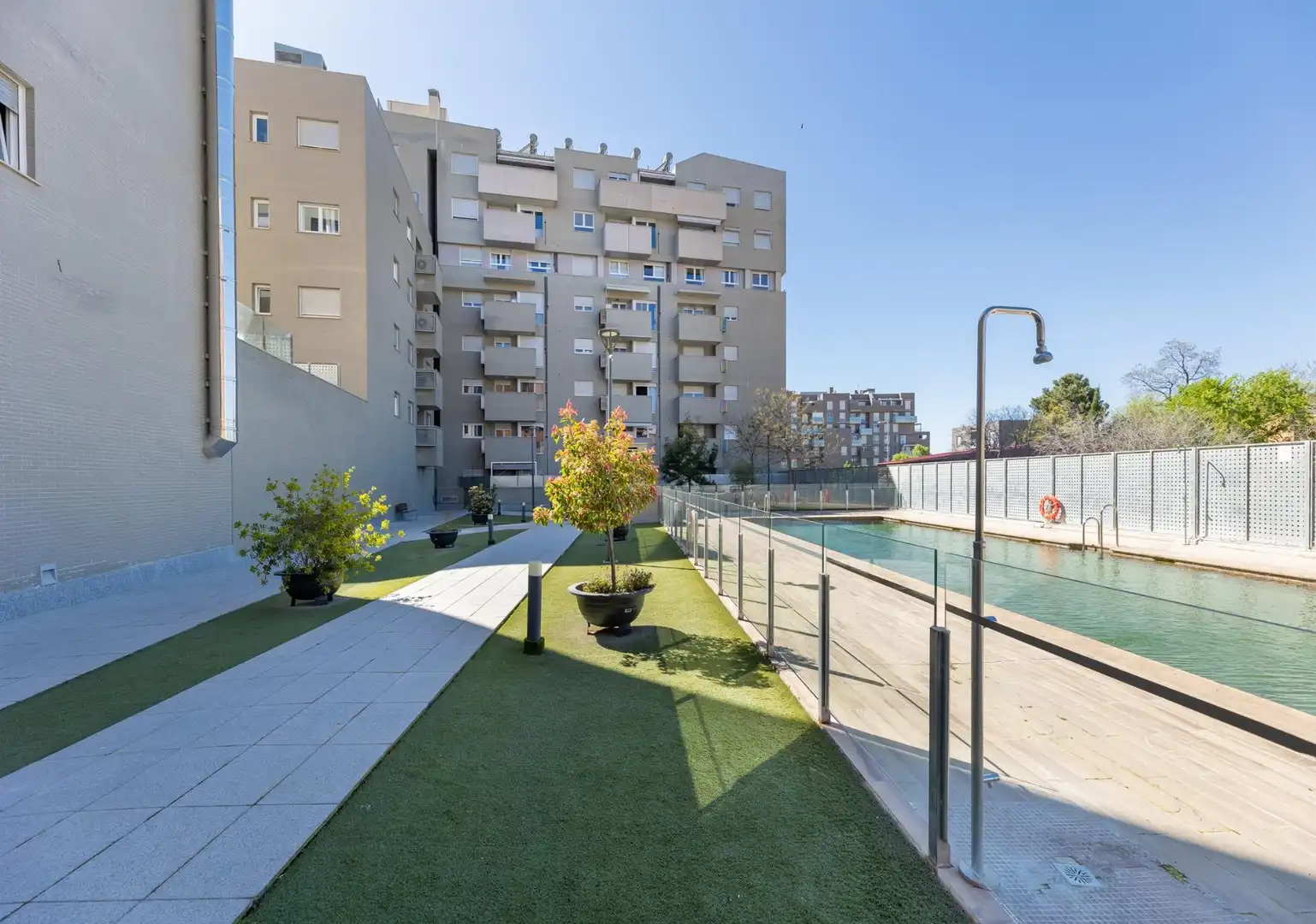 Swimming pool of Flat for sale in Granada  with Air Conditioner, Heating and Community pool
