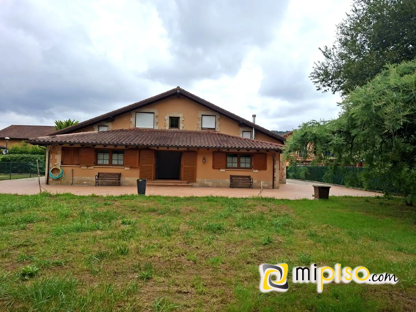 Chalet en venta en Bárcena de Cicero