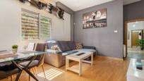 Living room of Flat for sale in Rubí  with Air Conditioner, Heating and Parquet flooring