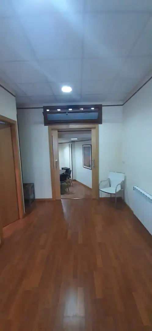 Oficina de alquiler en Avilés con Calefacción