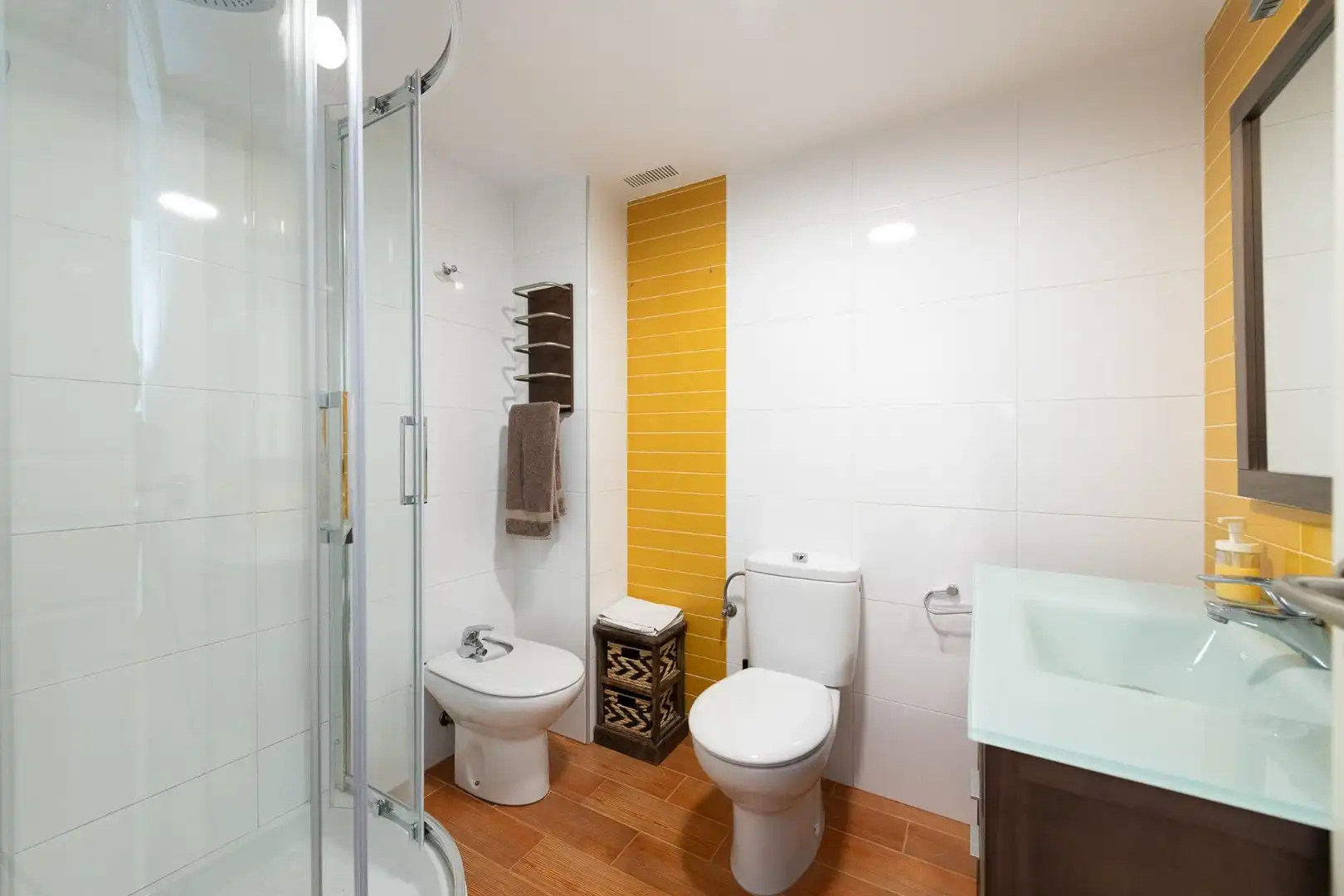 Bathroom of Detached homes for sale in Málaga  with Air Conditioner, Terrace and Community pool