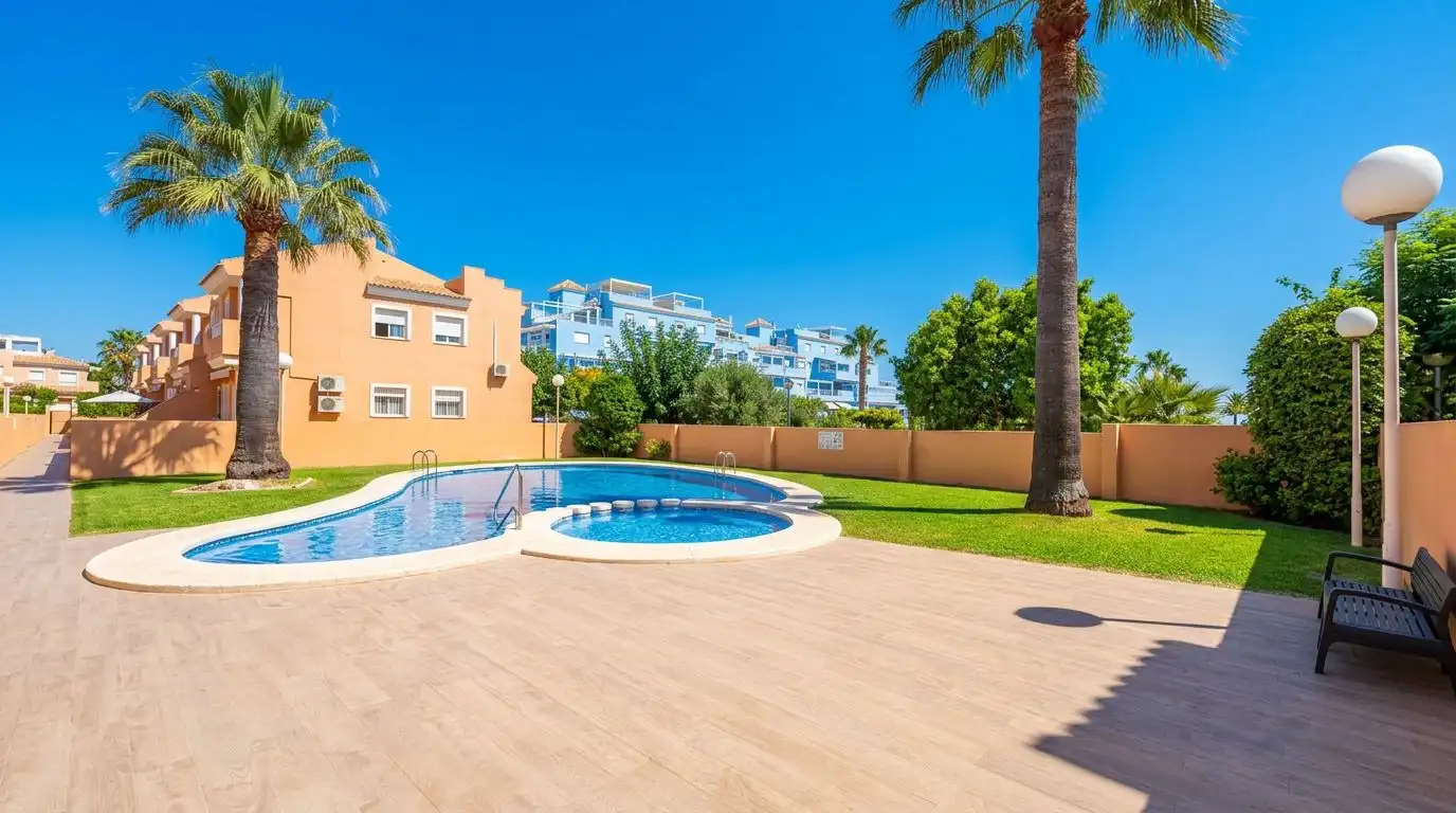Terraced house with garden for sale in El Verger, imagen 3
