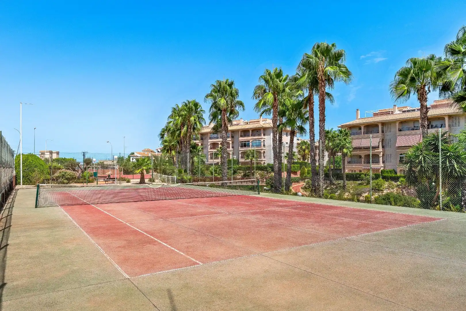 Apartamento con piscina en venta en Calle del Pavo Real, imagen 37