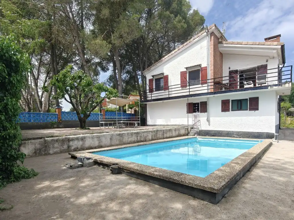 Piscina de Casa o chalet en venta en La Puebla de Castro