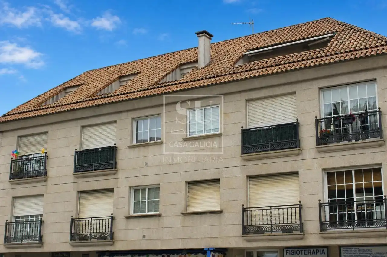 Exterior view of Flat for sale in Nigrán  with Heating, Parquet flooring and Storage room