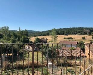 Casa adosada en venda en Cervera de Pisuerga amb Jardí privat i Terrassa