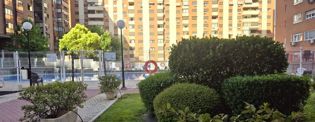Exterior view of Flat for rent in Madrid  with Air Conditioner, Heating and Private garden