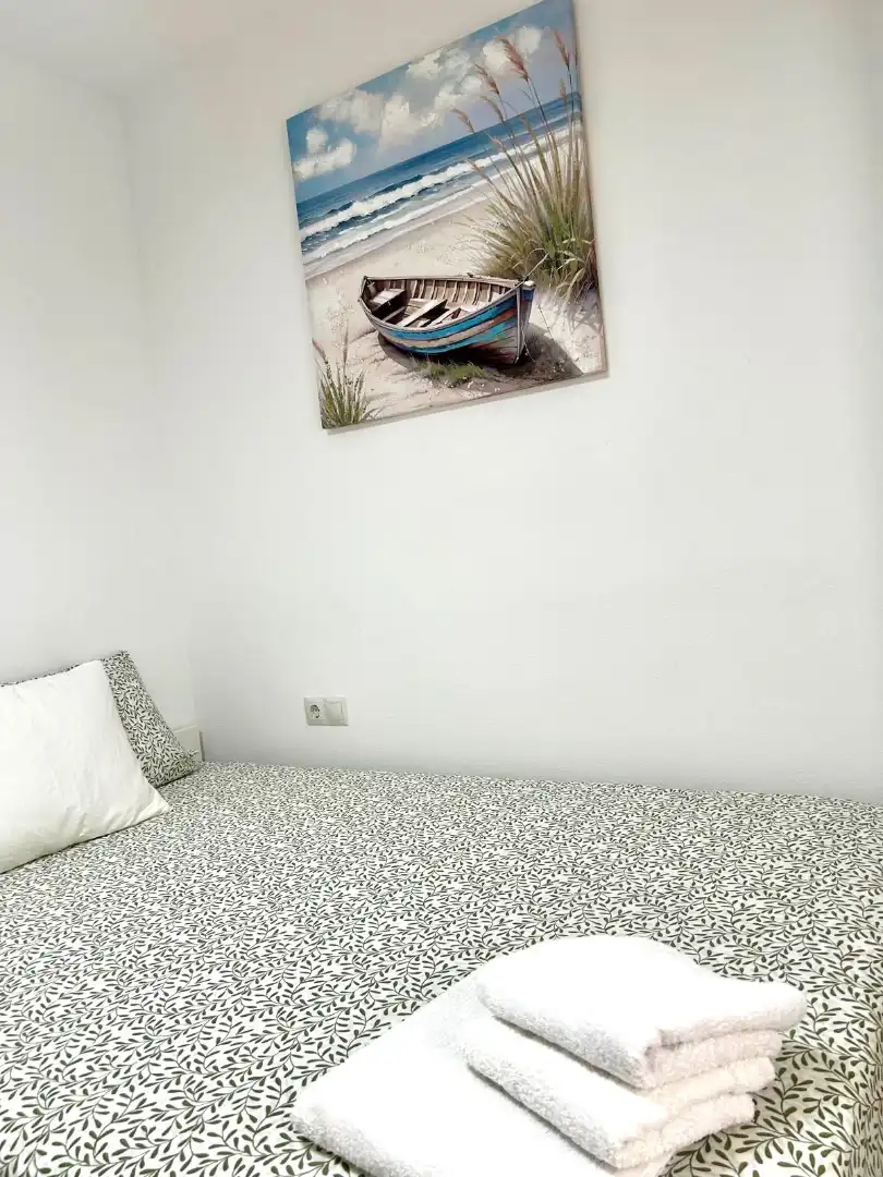 Habitación de Ático de alquiler en Balanegra con Aire acondicionado, Calefacción y Jardín privado