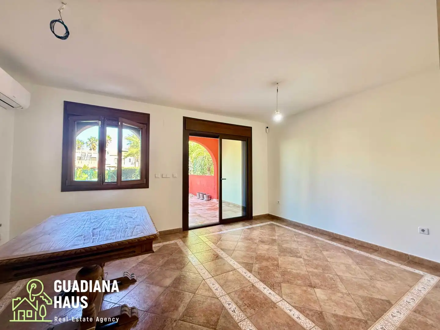 Casa a schiera con piscina in vendita a MIGUEL DE UNAMUNO 20, imagen 11