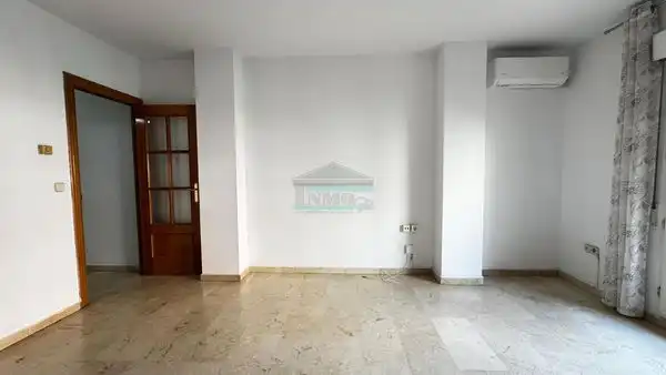 Wohnzimmer von Wohnung zur Miete in Granada mit Klimaanlage, Heizung und Waschmaschine