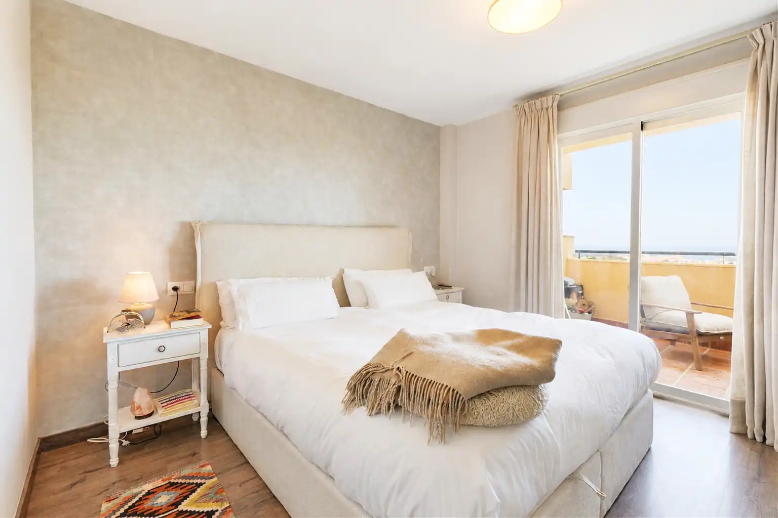 Habitación de Apartamento en venta en Mijas con Aire acondicionado, Parquet y Terraza