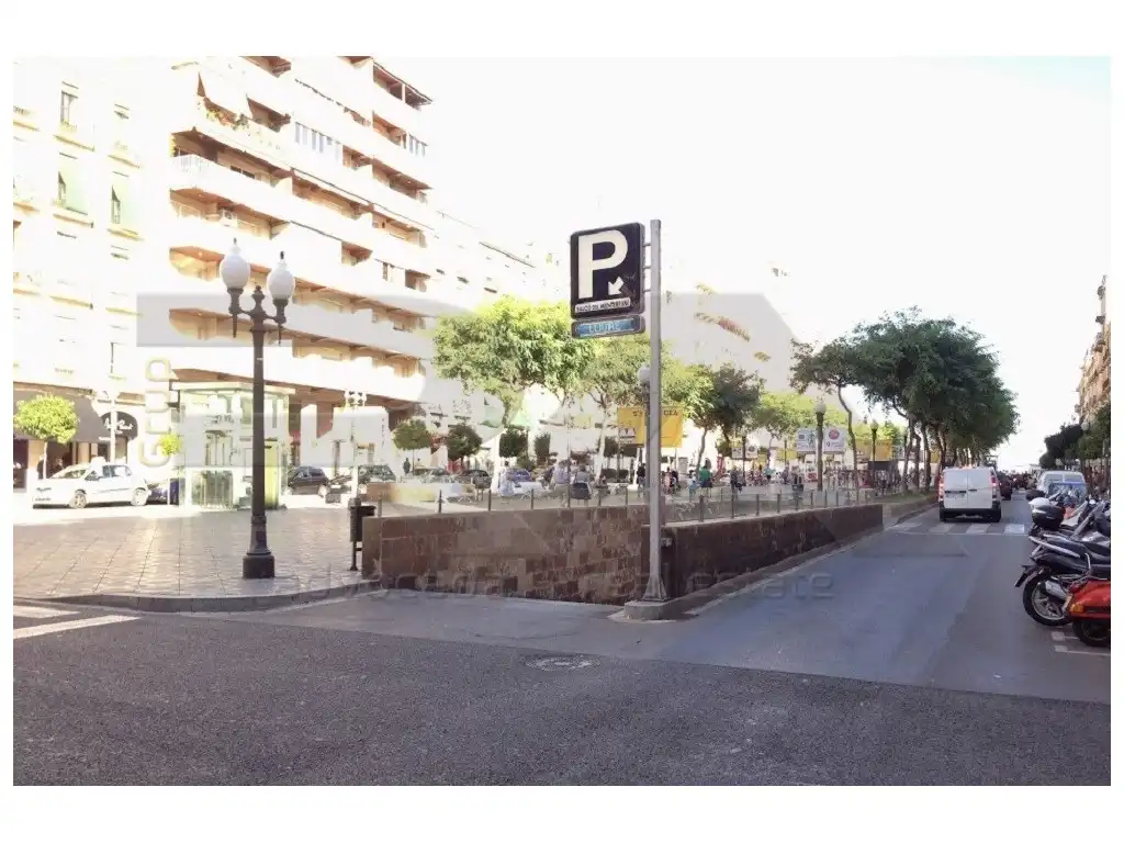 Garatge de lloguer a Rambla Nova, 24, Eixample