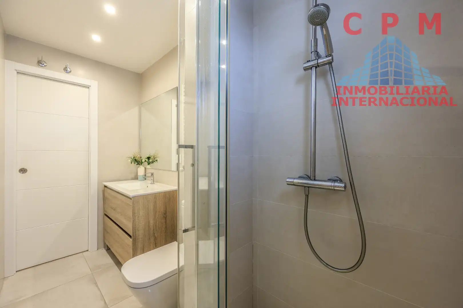 Badezimmer von Wohnung zur Miete in Madrid mit Klimaanlage, Heizung und Parkett