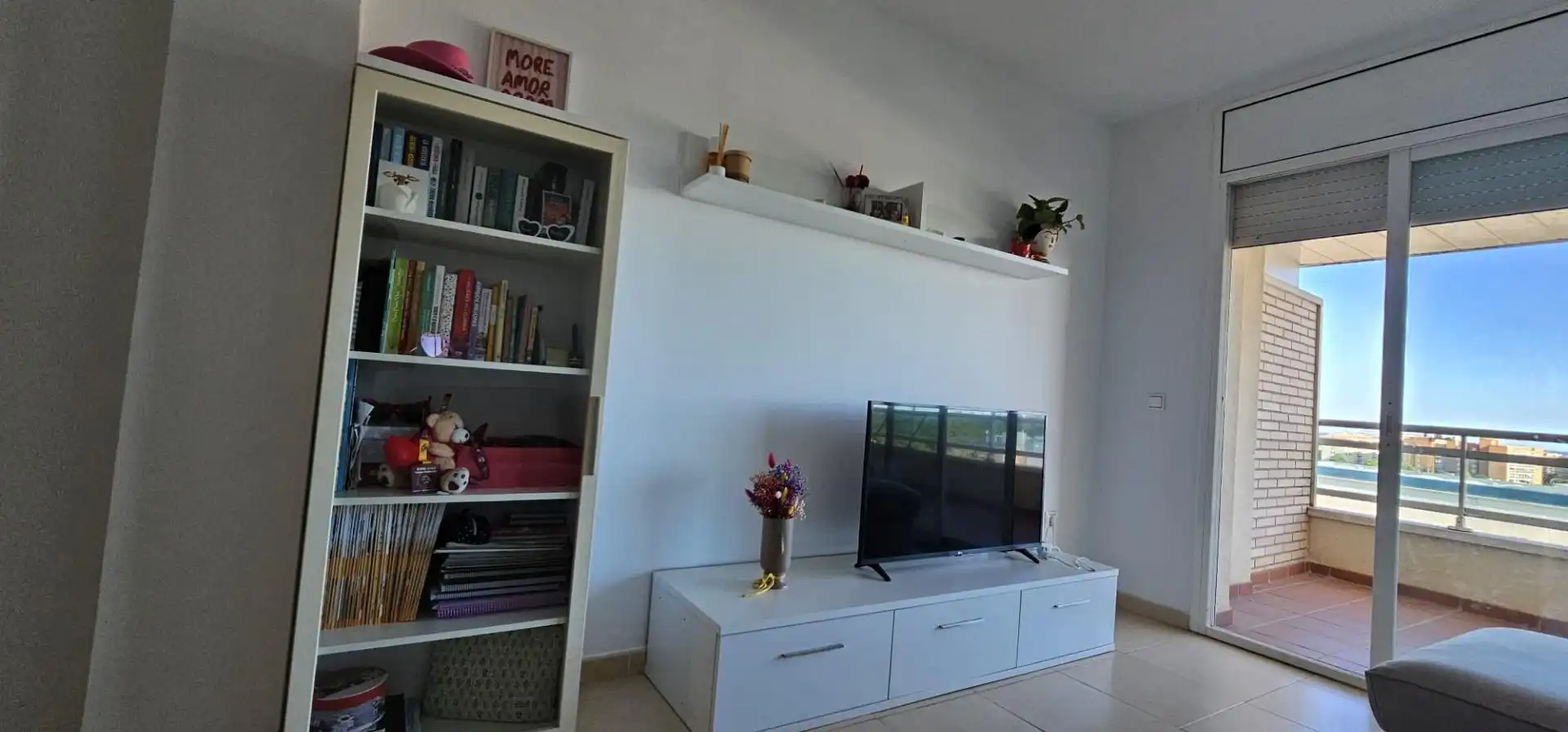 Living room of Flat for sale in Cambrils  with Balcony and Community pool