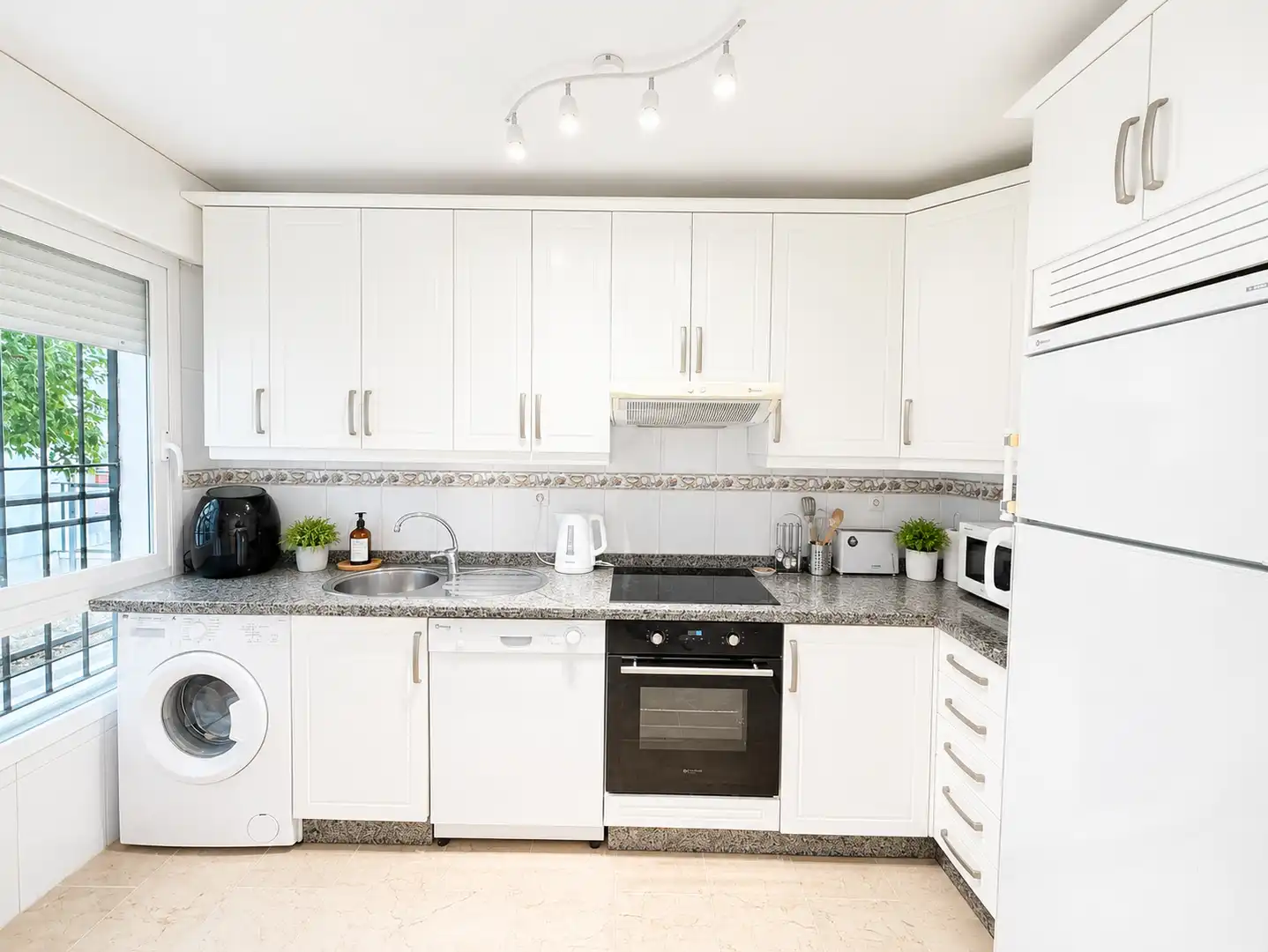 Cocina de Piso en venta en Benalmádena con Aire acondicionado, Terraza y Trastero