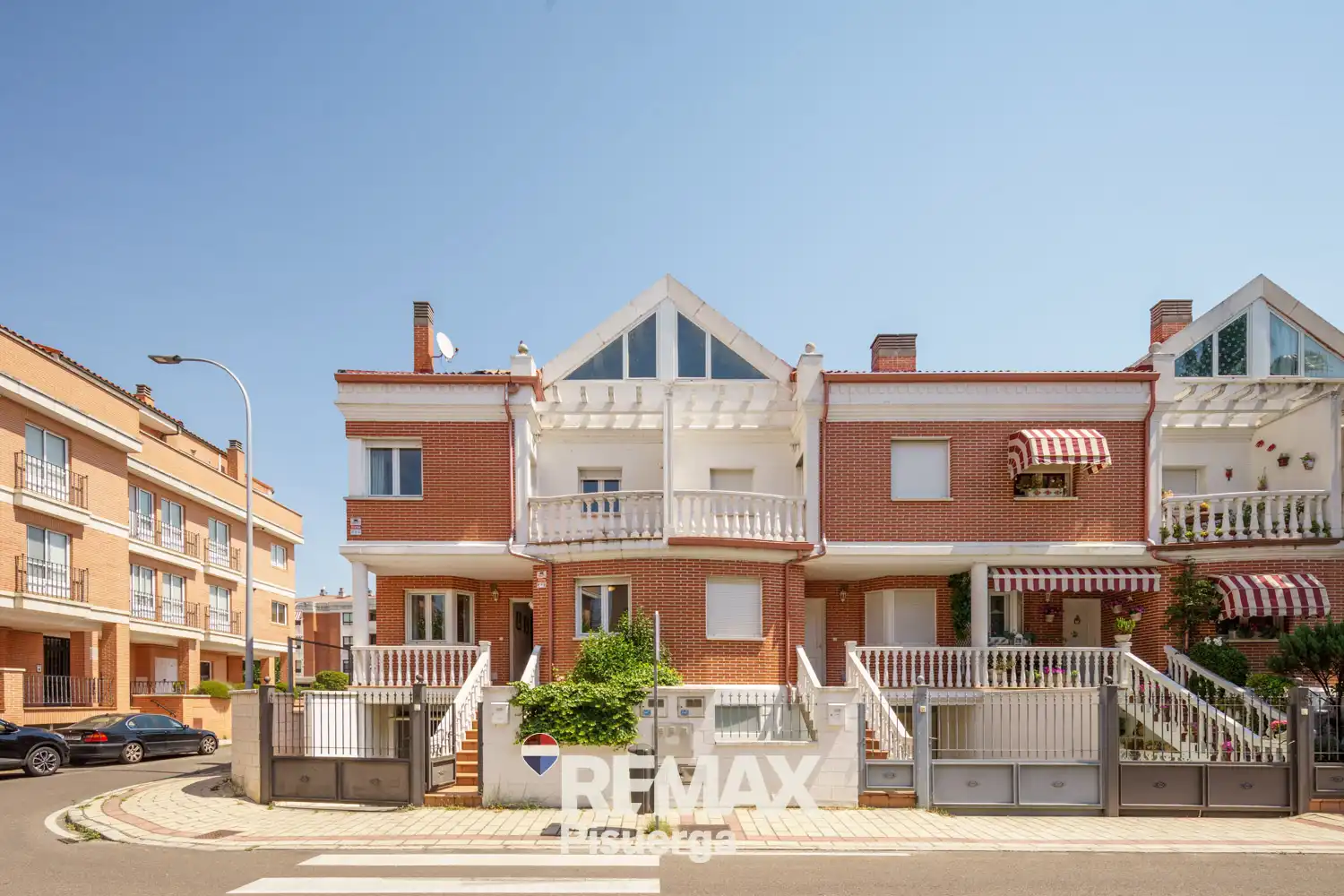 Vista exterior de Casa o xalet en venda en Valladolid amb Aire condicionat, Calefacció i Terrassa