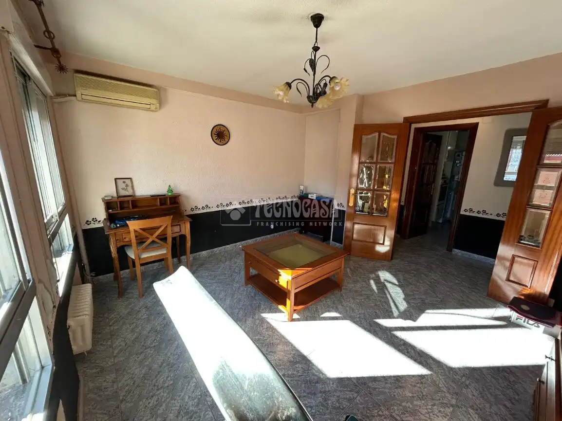 Sala de estar de Piso en venta en Alcalá de Henares con Amueblado
