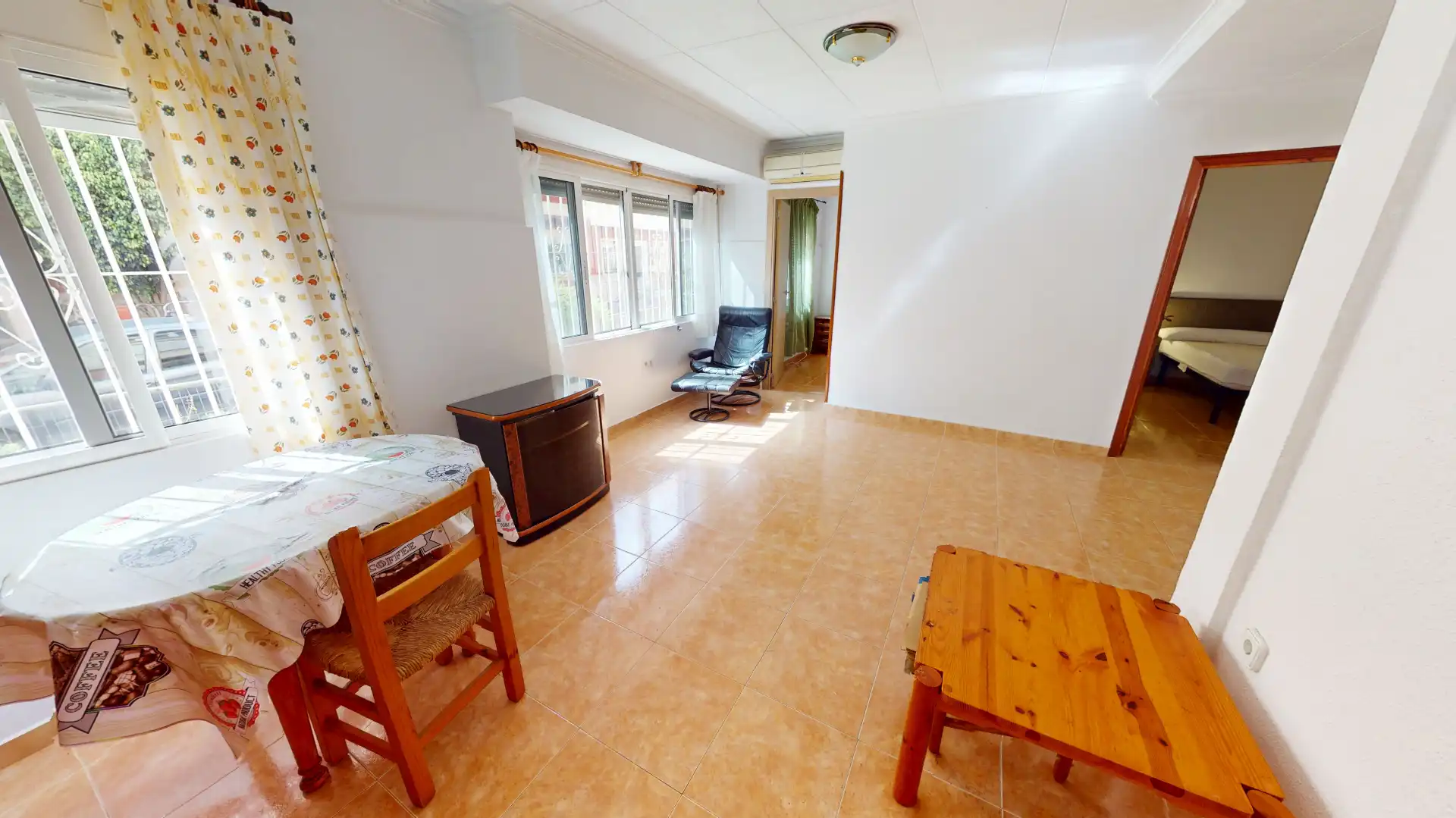 Sala d'estar de Planta baixa en venda en Alicante / Alacant amb Aire condicionat