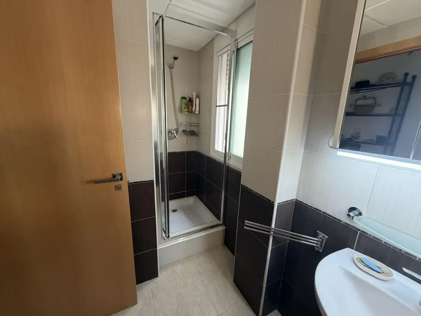 Baño de Apartamento en venta en La Ràpita con Aire acondicionado, Calefacción y Terraza