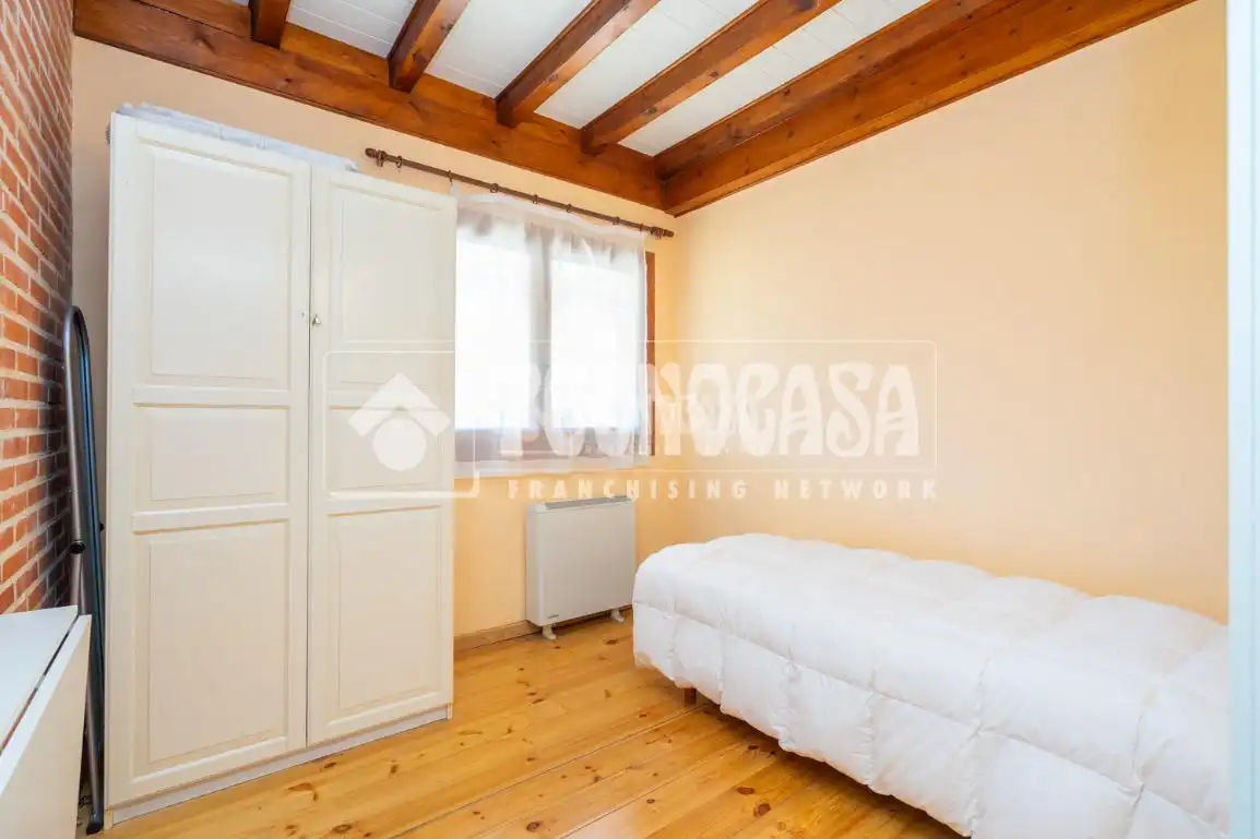 Habitación de Casa o chalet en venta en Guadalix de la Sierra con Calefacción, Jardín privado y Terraza