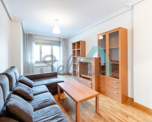 Living room of Flat to rent in Oviedo   with Heating, Parquet flooring and Terrace