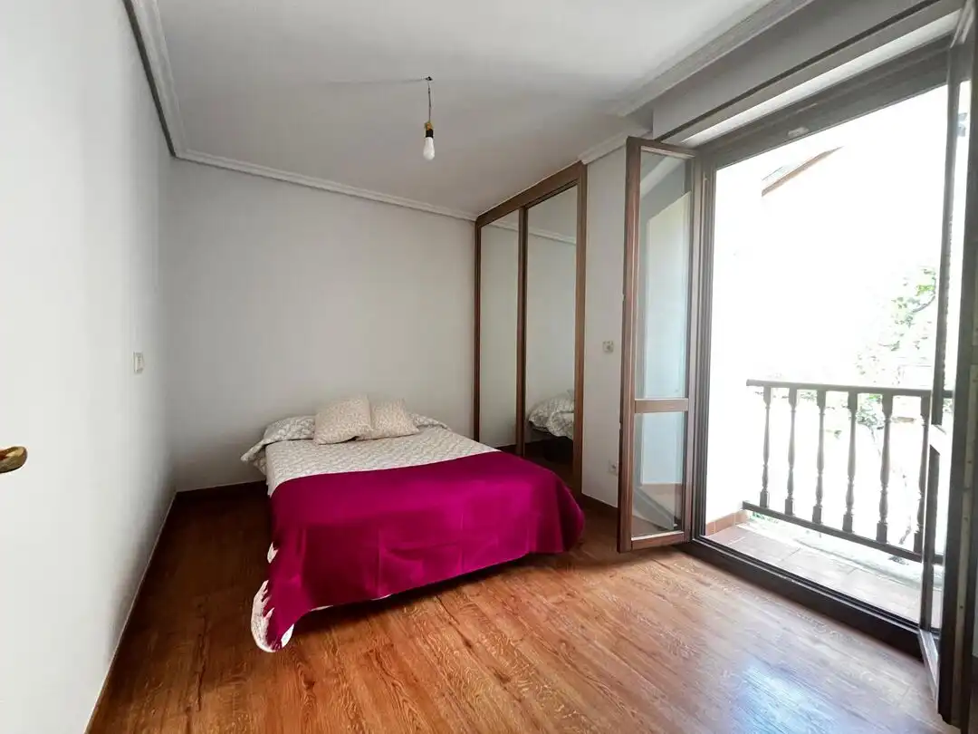 Habitación de Casa o chalet en venta en Lizoain-Arriasgoiti / Lizoainibar-Arriasgoiti con Calefacción, Terraza y Balcón