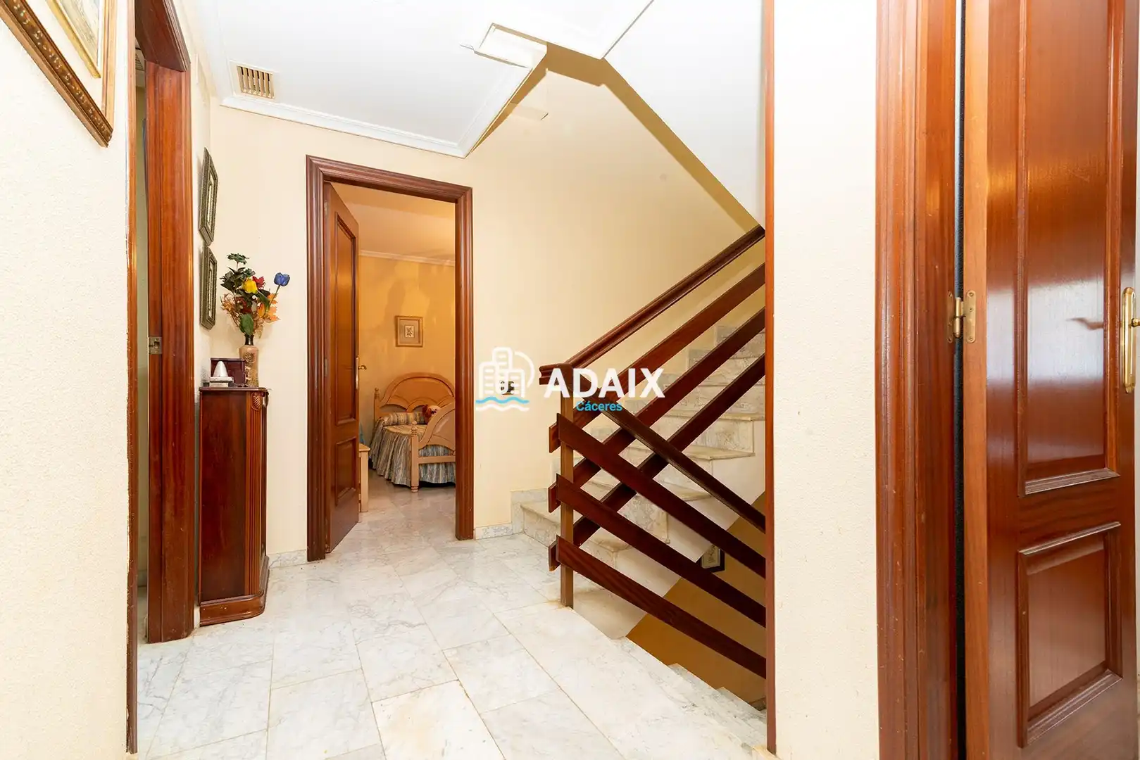 Chalet con terraza en venta en C/ ESCORPIO, imagen 37